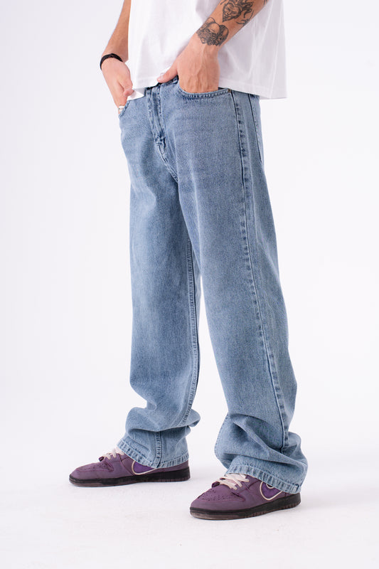 STONEWASHED BLUE BAGGY DENIM