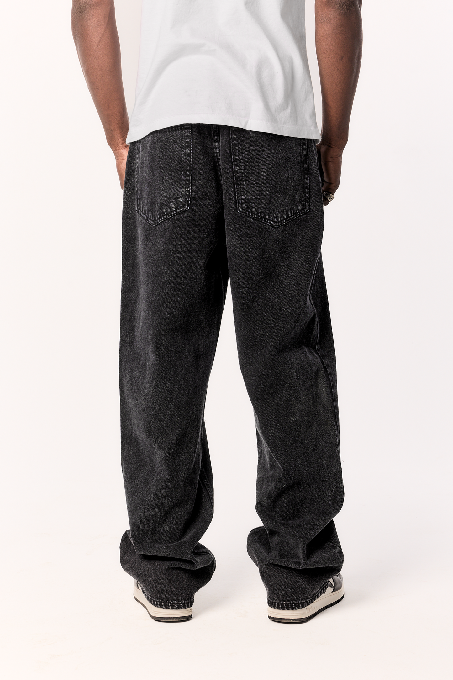 THUNDERBOLT BLACK BAGGY DENIM