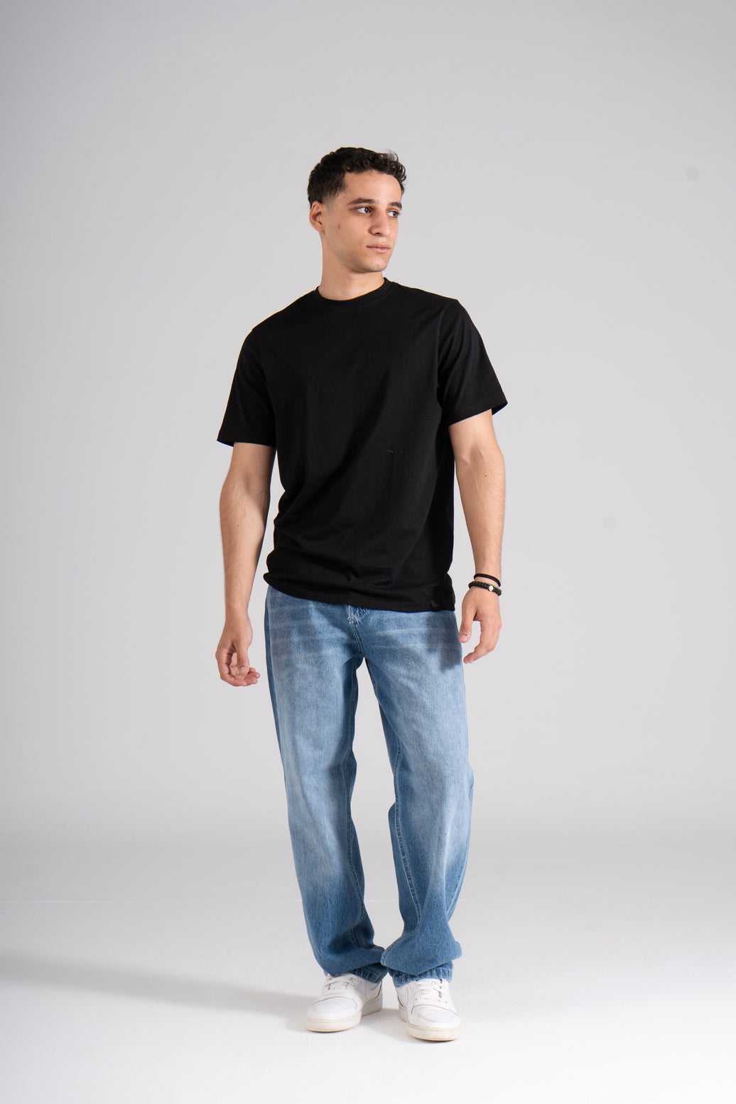 Lagged-Out Baggy Fit Jeans