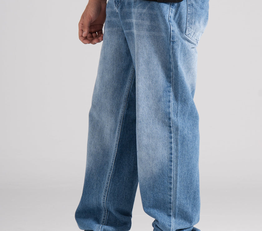Lagged-Out Baggy Fit Jeans