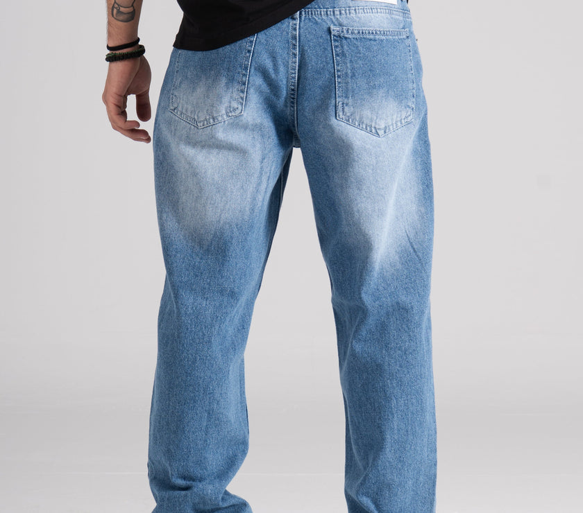 Lagged-Out Baggy Fit Jeans
