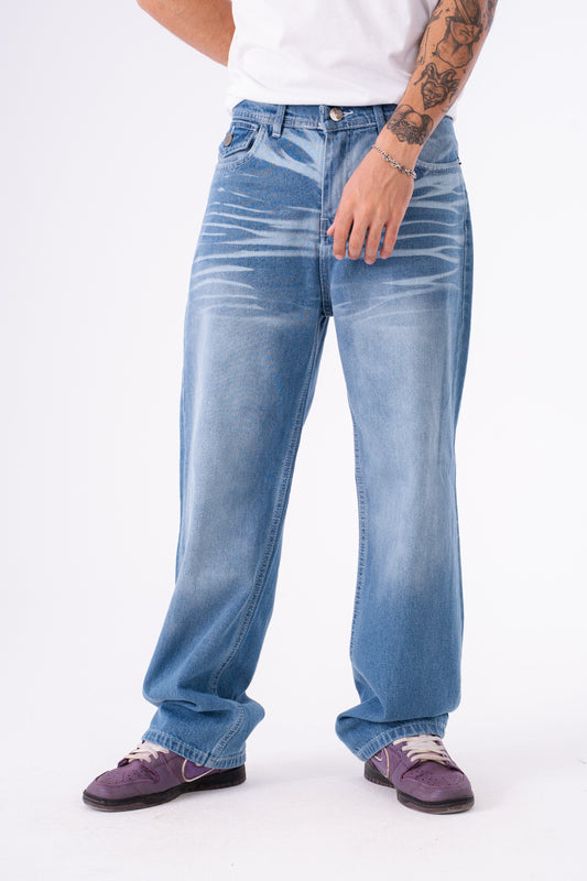 WHITE POCKET LIGHT BLUE BAGGY