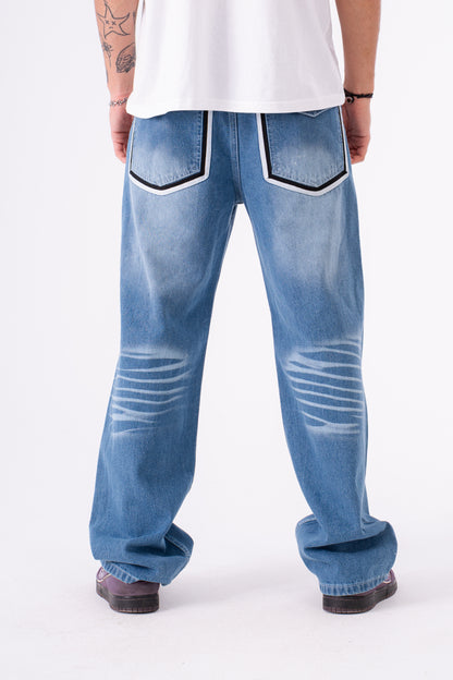 WHITE POCKET LIGHT BLUE BAGGY