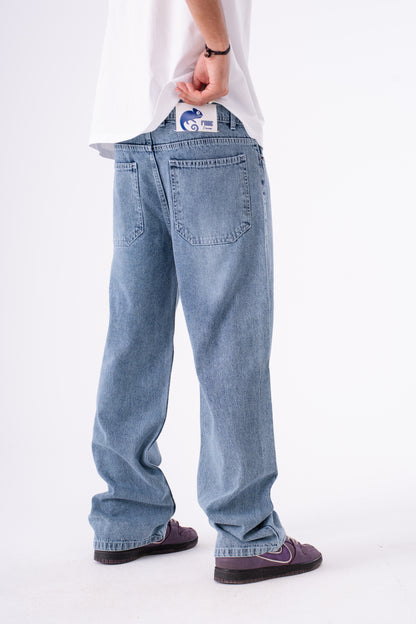 STONEWASHED BLUE BAGGY DENIM