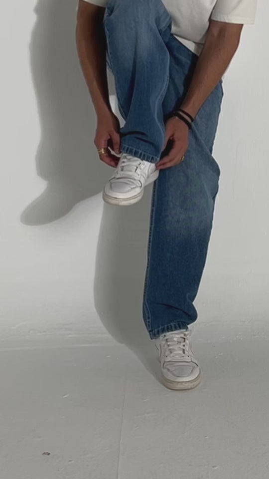 Lagged-Out Baggy Fit Jeans